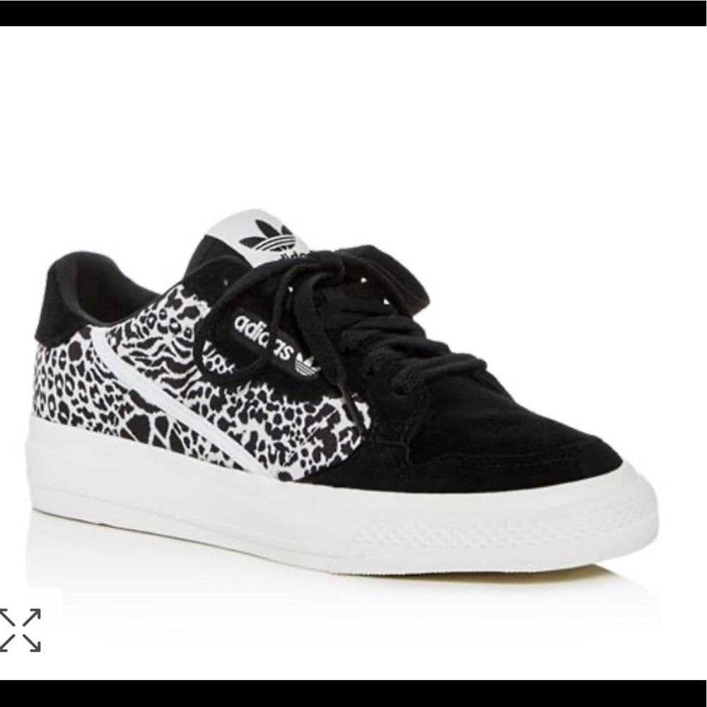 NEW Women’s Adidas size 7.5